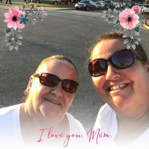 Meet your Posher, Dena